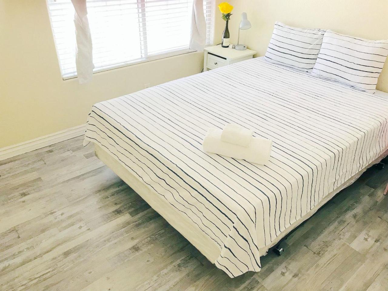 Comfortable Big Bedroom In The House For Rent-03 Privatunterkunft