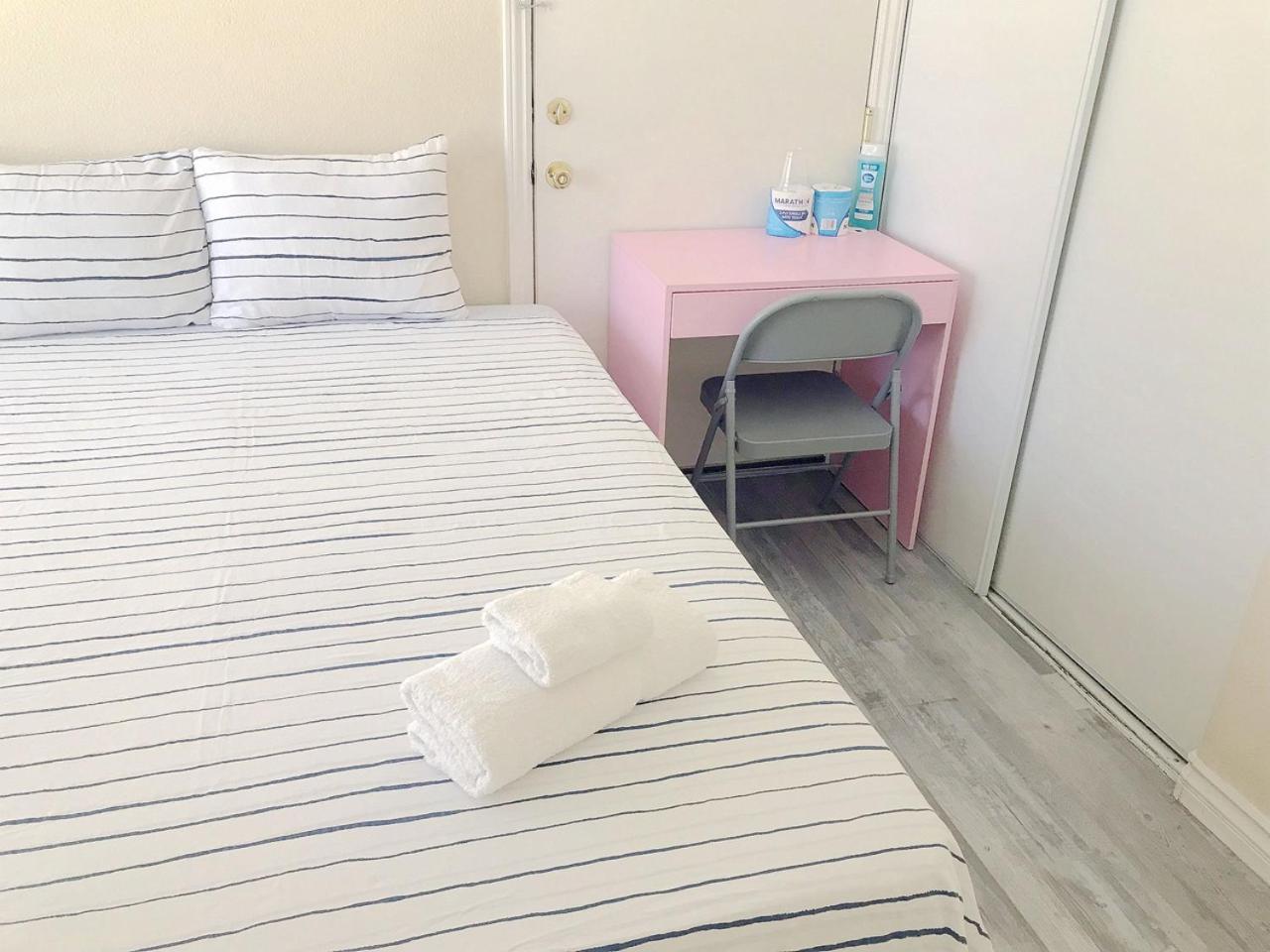 Privatunterkunft Comfortable Big Bedroom In The House For Rent-03